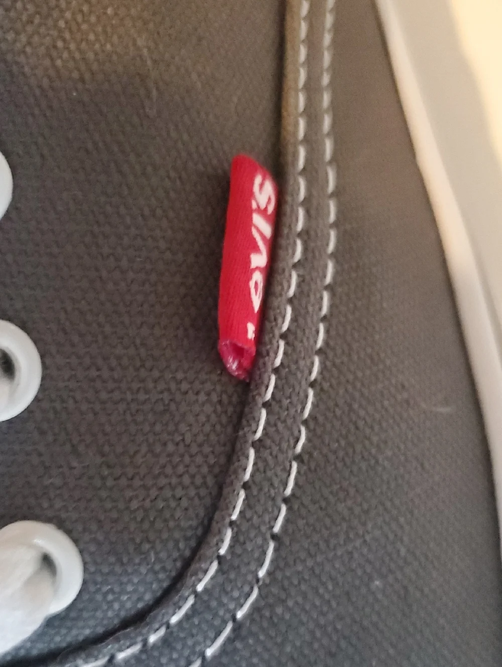 Levis Shoes - Picture 9 of 14